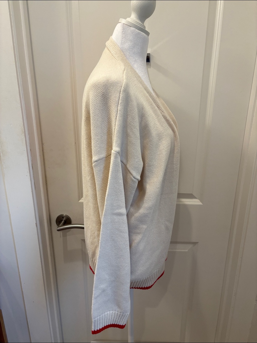 NWT Luna x Sol cream cardigan Sweater with Red Lobster Graphic - M - Picture 5 of 9